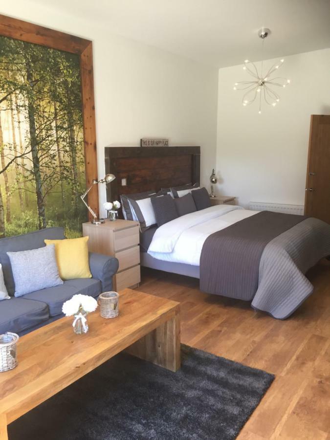 Willow Court Farm Studio South & Petting Farm, 8 Mins From Legoland & Windsor, 15 Mins From Lapland Uk Экстерьер фото